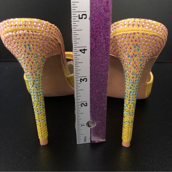 CAPE ROBBIN KAMERON SIZE 7.5 heels - Picture 8 of 10